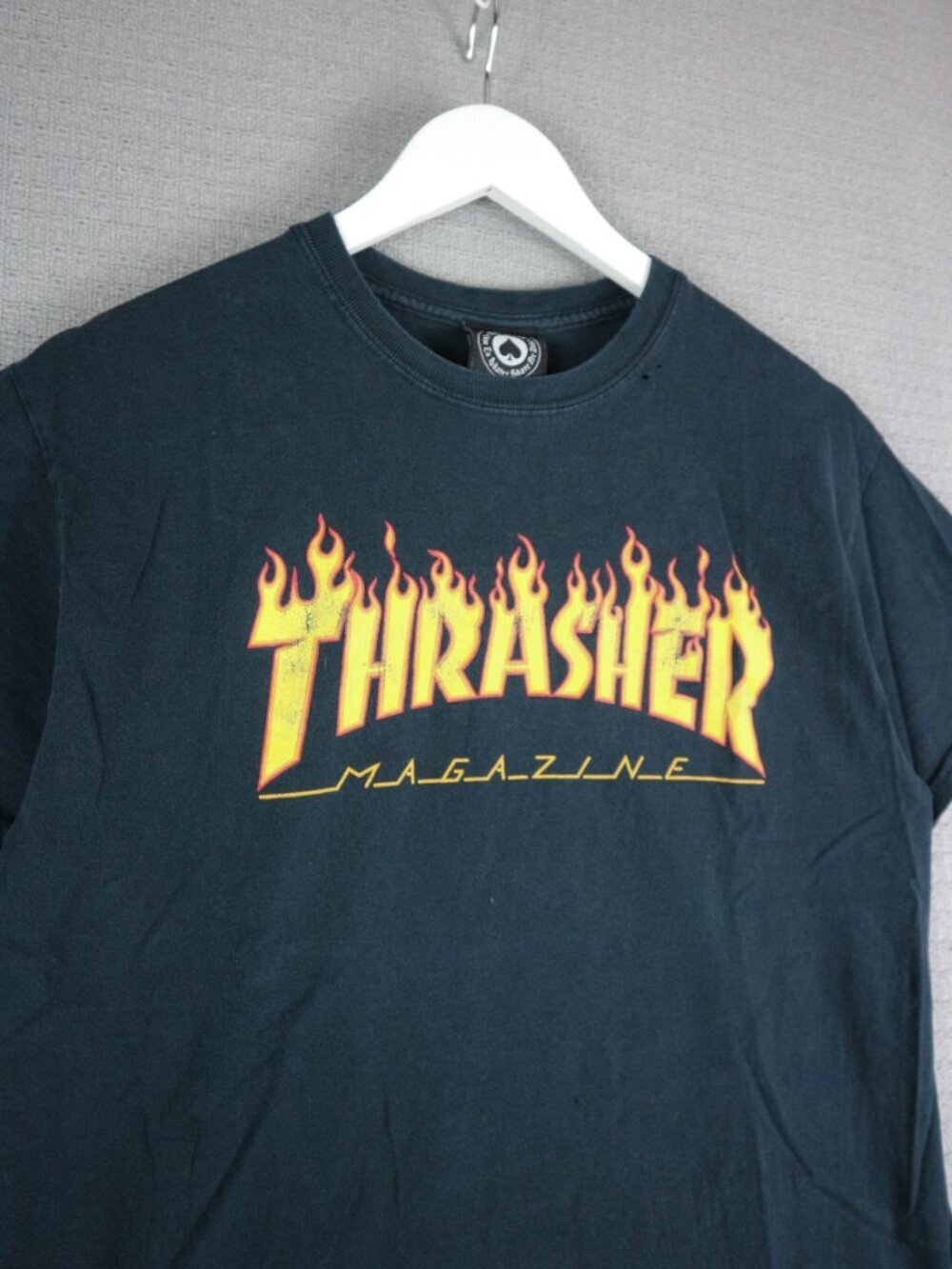 Thrasher Flame Logo Cotton Skateboard Tee Shirt Mens Medium Faded - Picture 4 of 10